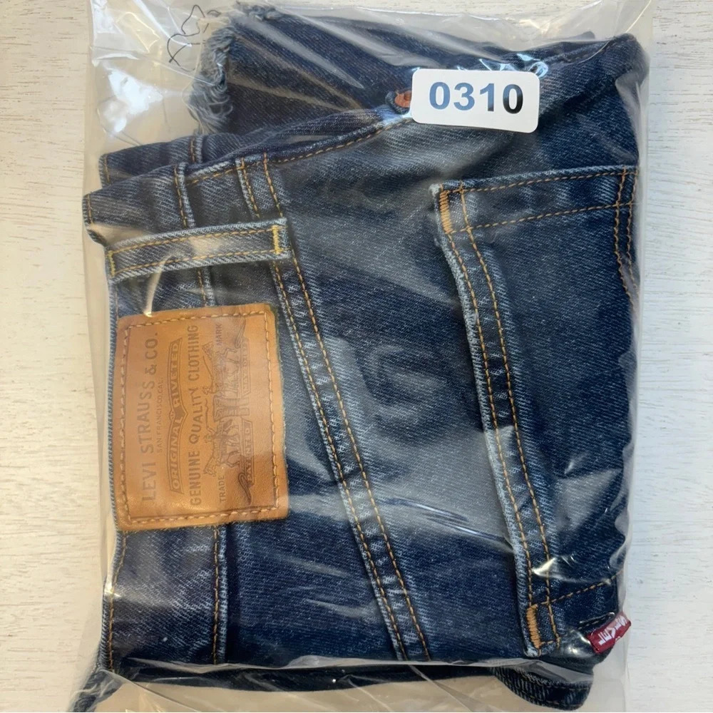 Levi’s ribcage shorts 25 distressed blue high-rise cut off fray button fly - Picture 7 of 7